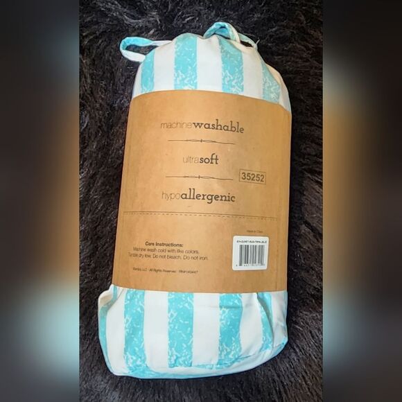 Hypoallergenic Duvet Cover Set Twin/Twin XL Aqua Blue - Picture 3 of 8